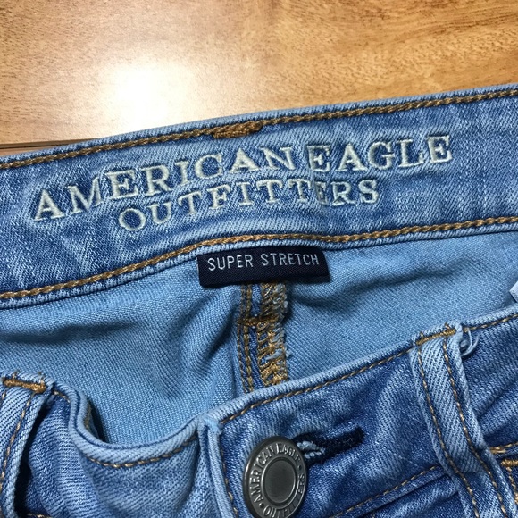 AMERICAN EAGLE 💫 SUPER STRETCH light wash jeans - Picture 6 of 7